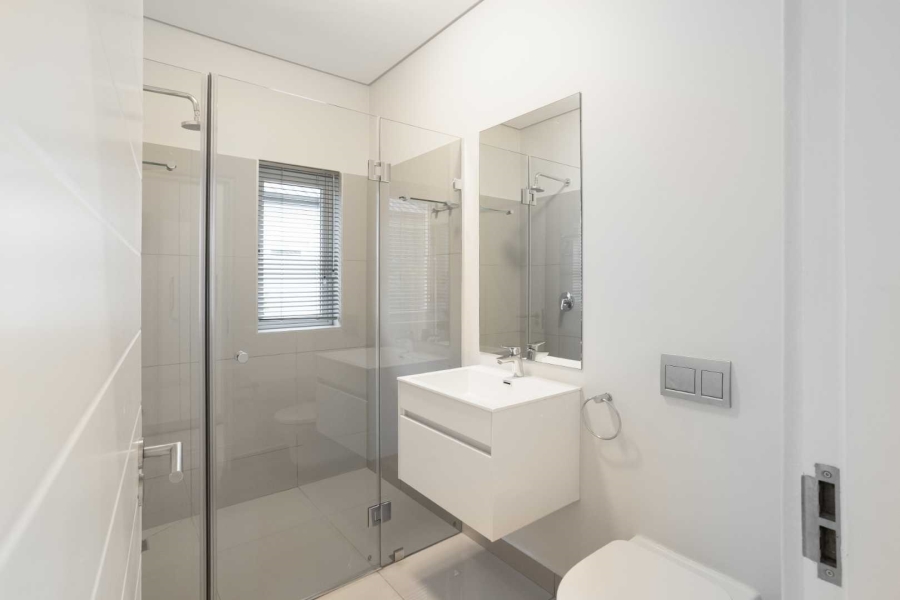 To Let 4 Bedroom Property for Rent in Val De Vie Estate Western Cape
